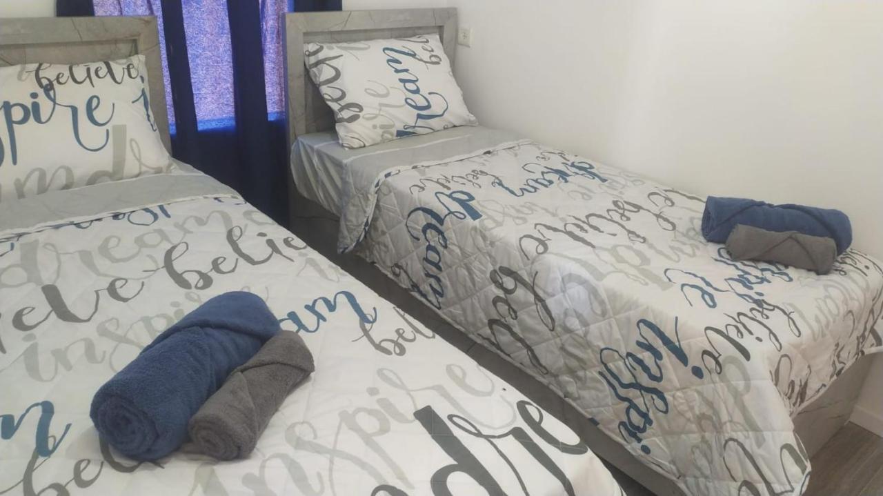 אצל דוד בכפר Apartment Kfar Gidon Ngoại thất bức ảnh